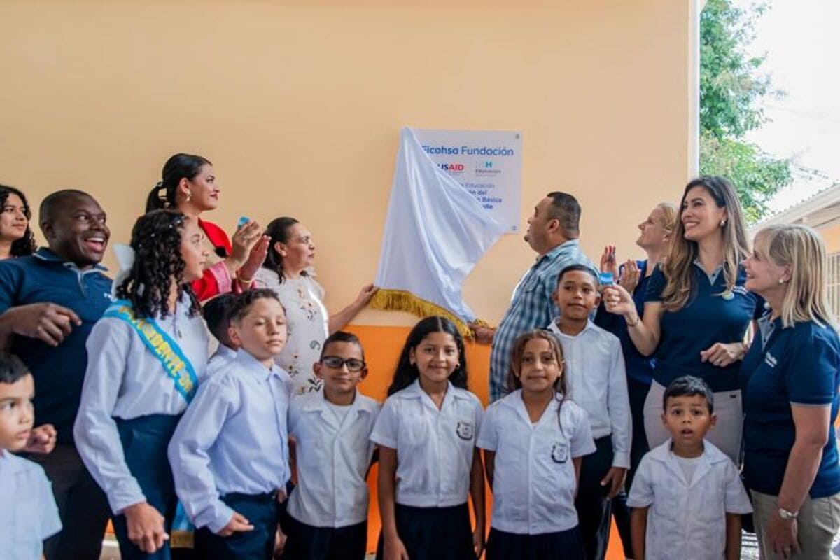 El poder de la educación: Ficohsa liderando el cambio en Honduras