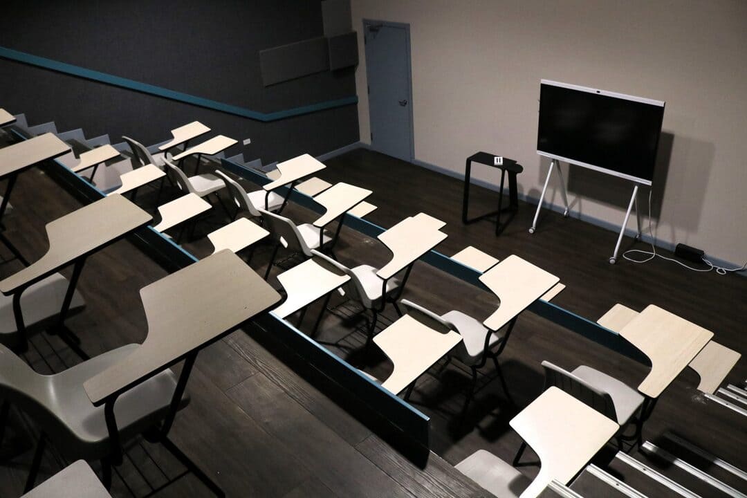 ¿Qué buscar al alquilar un salón de eventos corporativos en Panamá?
